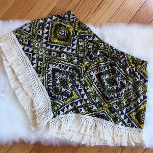 NWOT Poof Couture Fringe Crochet Hem Print Shorts SMALL